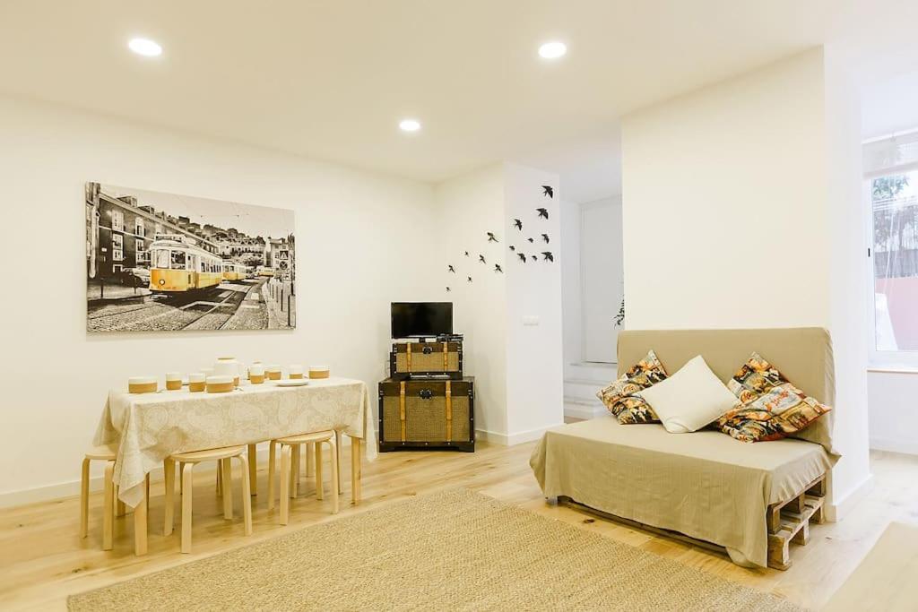 Apartment Place - Historic Center With Terrace Lissabon