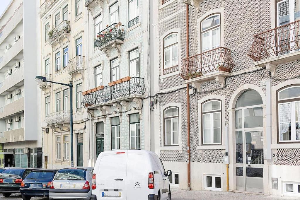 Apartment Place - Historic Center With Terrace Lissabon